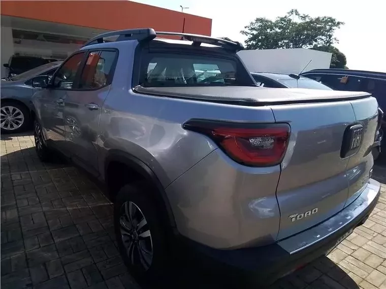 Fiat Toro Prata 5