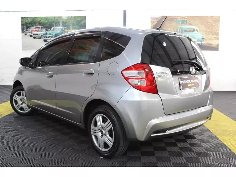 Honda FIT Cinza 17