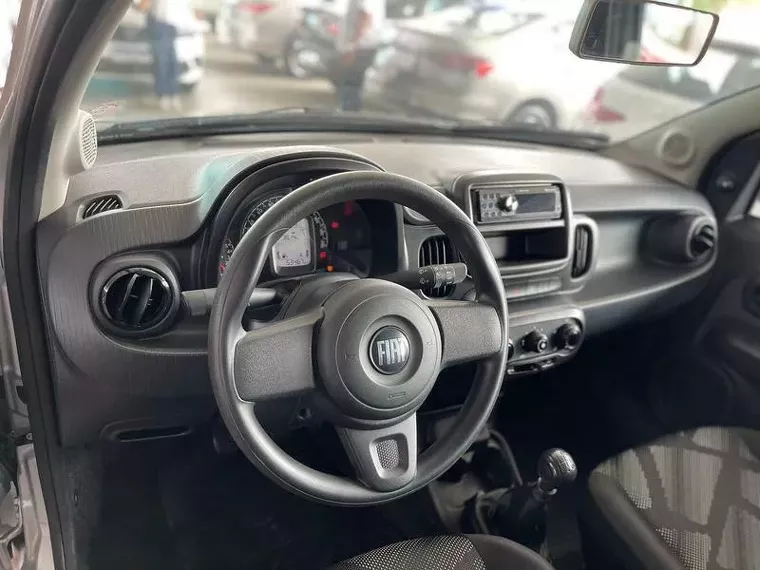 Fiat Mobi Prata 10