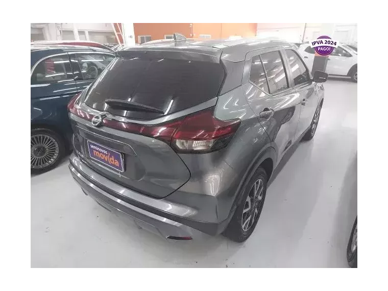 Nissan Kicks Cinza 5