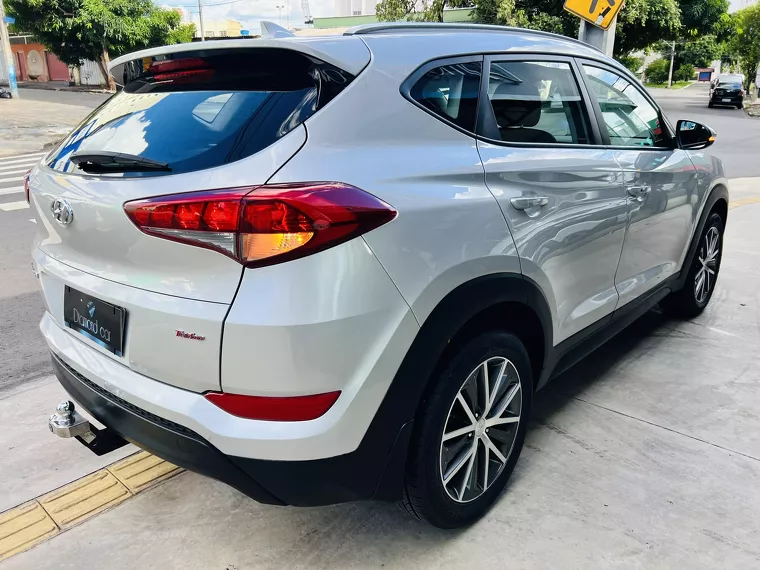 Hyundai Tucson Prata 5