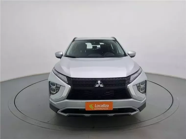 Mitsubishi Eclipse Cross Prata 3