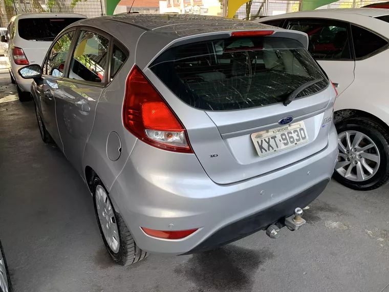 Ford Fiesta Prata 1