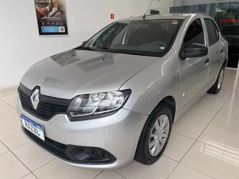 Renault Logan Prata 10