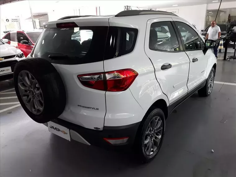 Ford Ecosport Branco 9