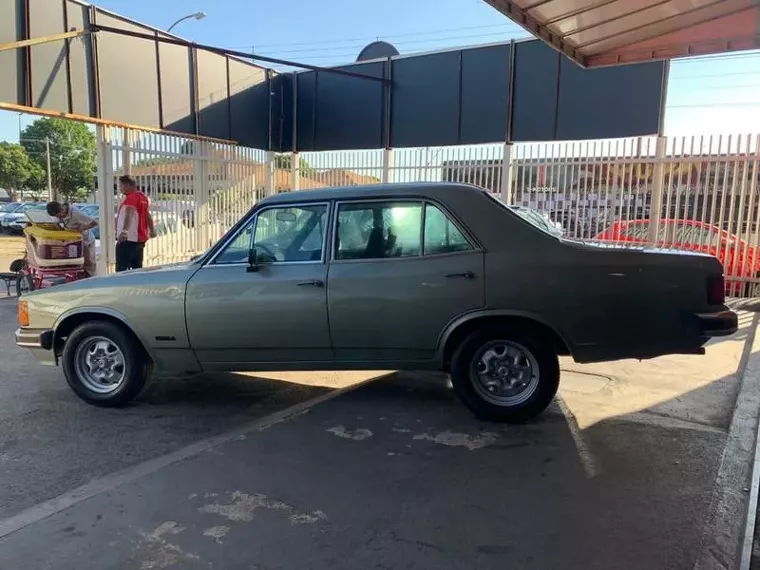 Chevrolet Opala Verde 6