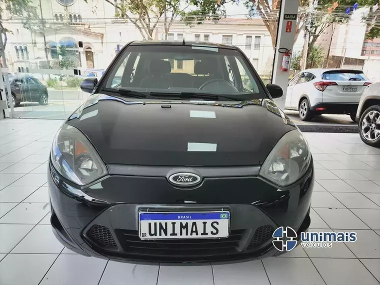 Ford Fiesta Preto 15