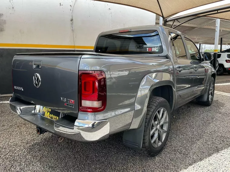 Volkswagen Amarok Cinza 12