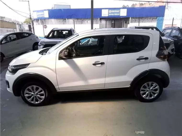 Fiat Mobi Branco 8