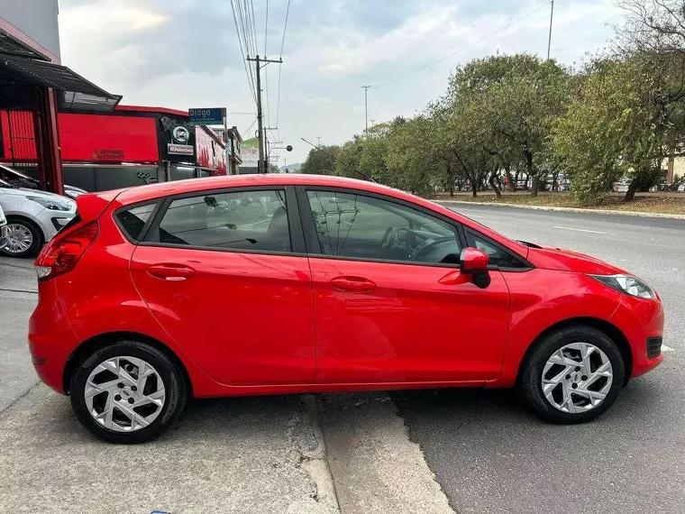 Ford Fiesta Vermelho 4