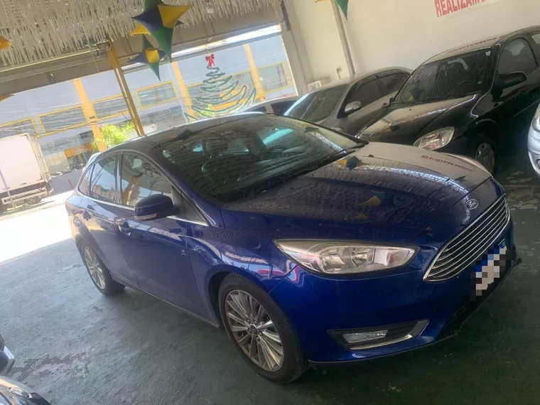 Ford Focus Azul 7