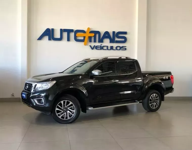 Nissan Frontier Preto 3