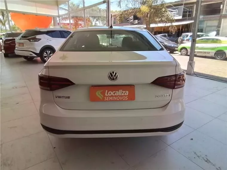 Volkswagen Virtus Branco 2