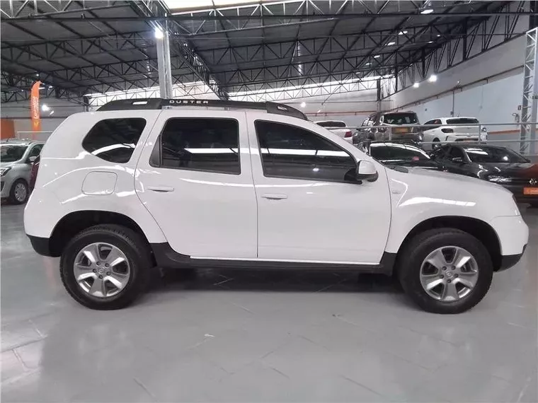 Renault Duster Branco 10