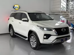 Toyota Hilux SW4