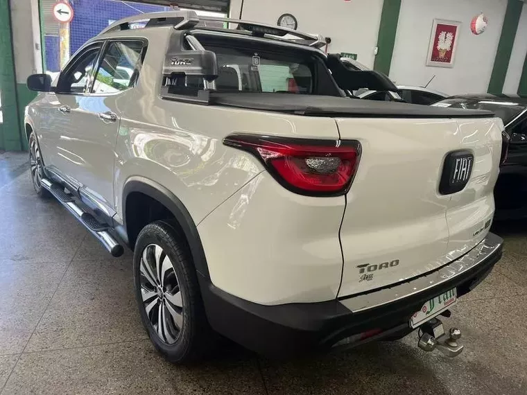 Fiat Toro Branco 1