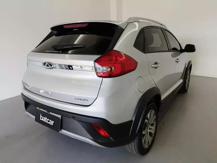 Chery Tiggo 2 Prata 6