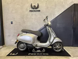 Piaggio Vespa