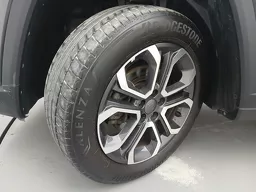 Jeep Commander