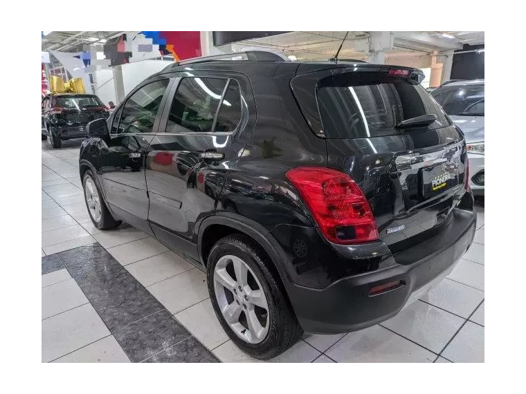 Chevrolet Tracker Preto 6