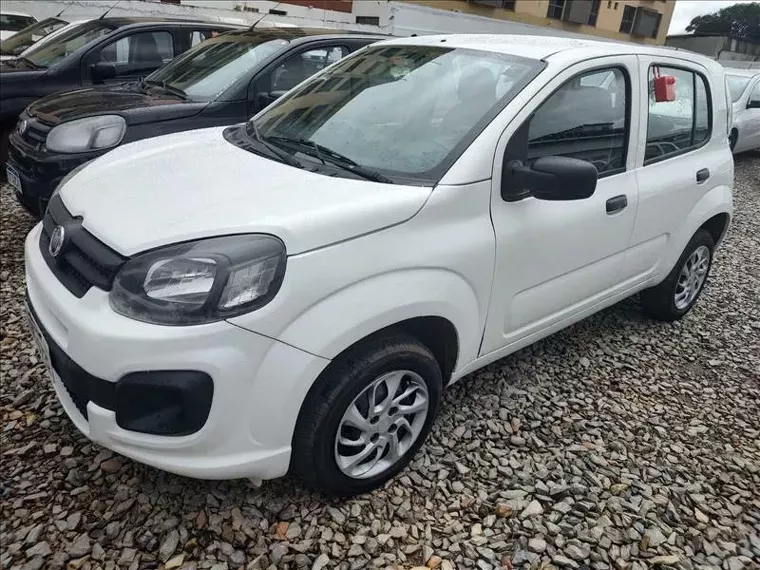 Fiat Uno Branco 1