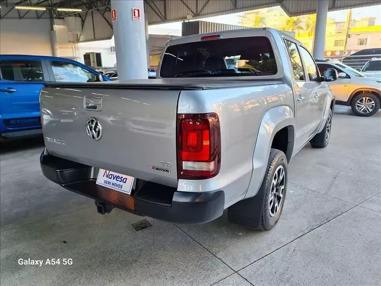 Volkswagen Amarok Prata 15