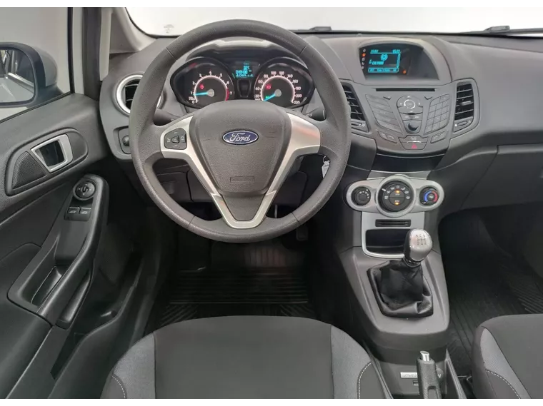 Ford Fiesta Branco 5