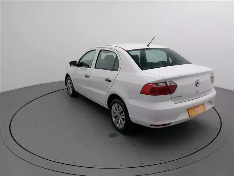 Volkswagen Voyage Branco 19