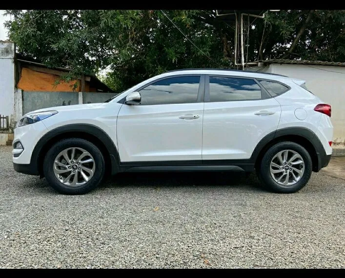 Hyundai Tucson Branco 2