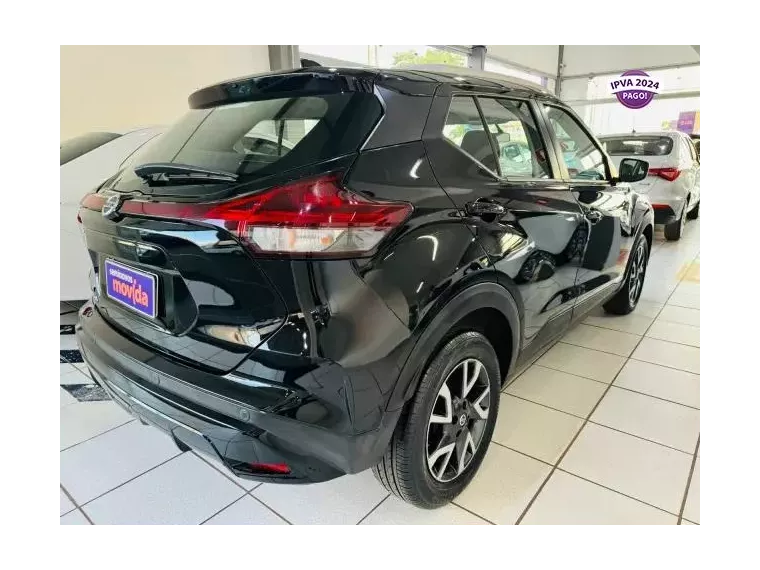 Nissan Kicks Preto 2