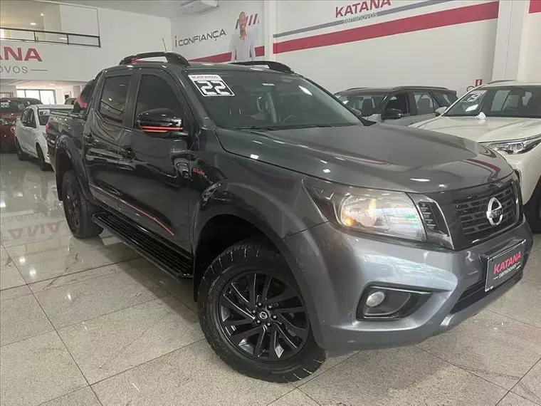 Nissan Frontier Cinza 1