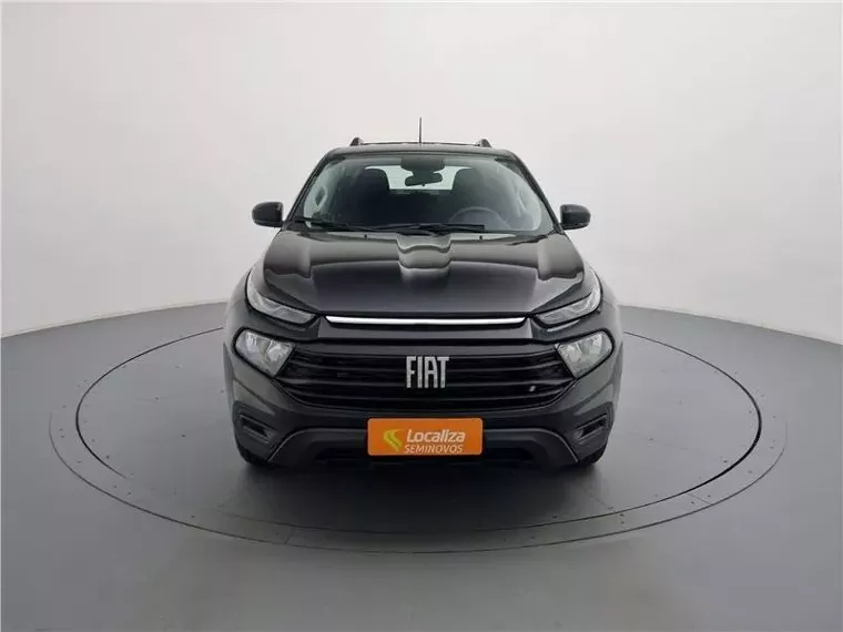 Fiat Toro Preto 14