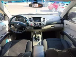 Mitsubishi L200 Triton