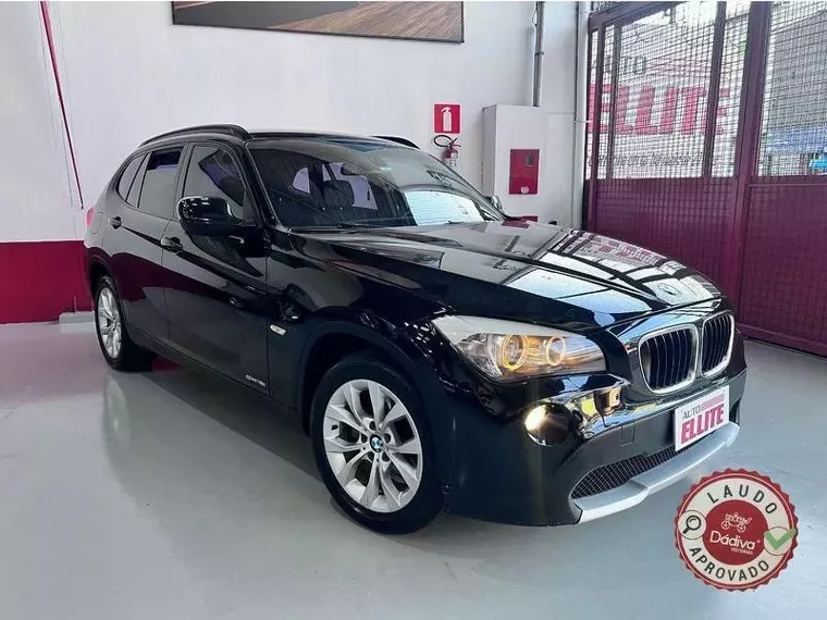 BMW X1 Preto 3