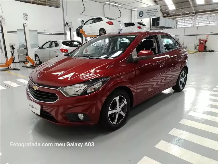 Chevrolet Onix Vermelho 11