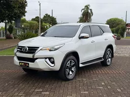 Toyota Hilux SW4