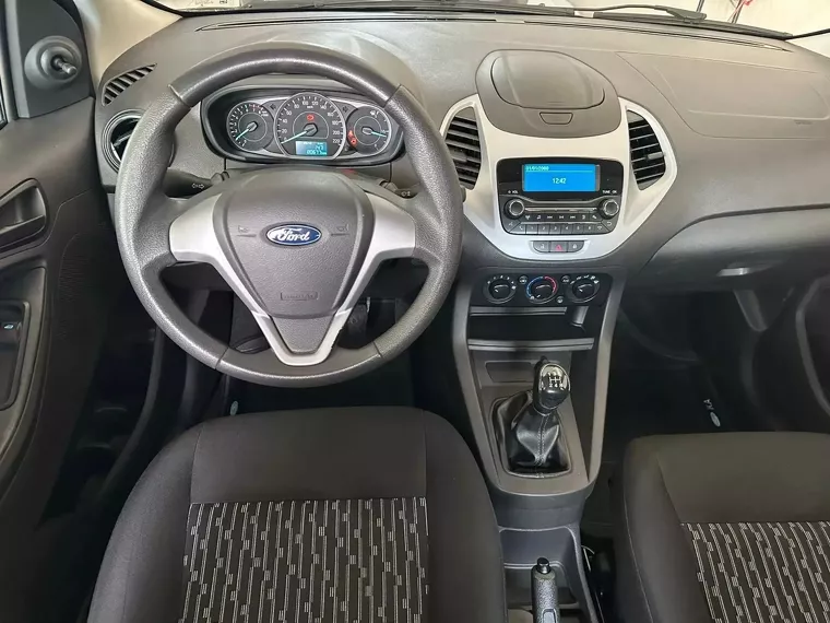 Ford KA Preto 10