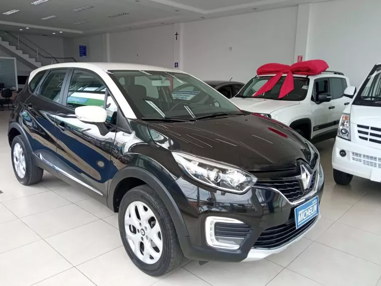 Renault Captur Preto 4