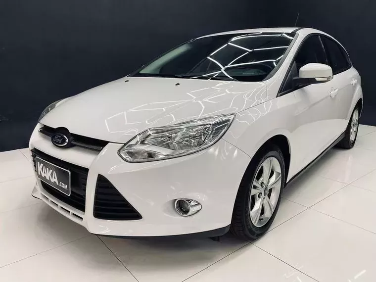 Ford Focus Branco 3