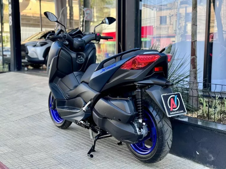 Yamaha Xmax Azul 10