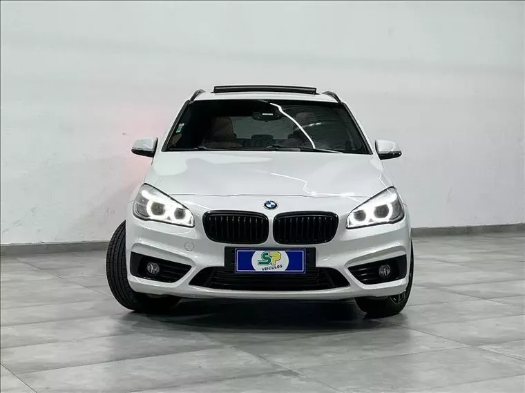 BMW 225i Branco 12