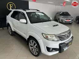 Toyota Hilux SW4