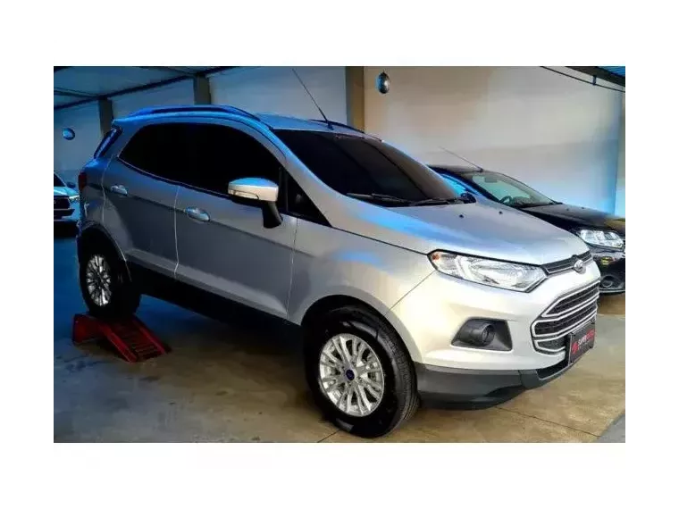 Ford Ecosport Prata 4