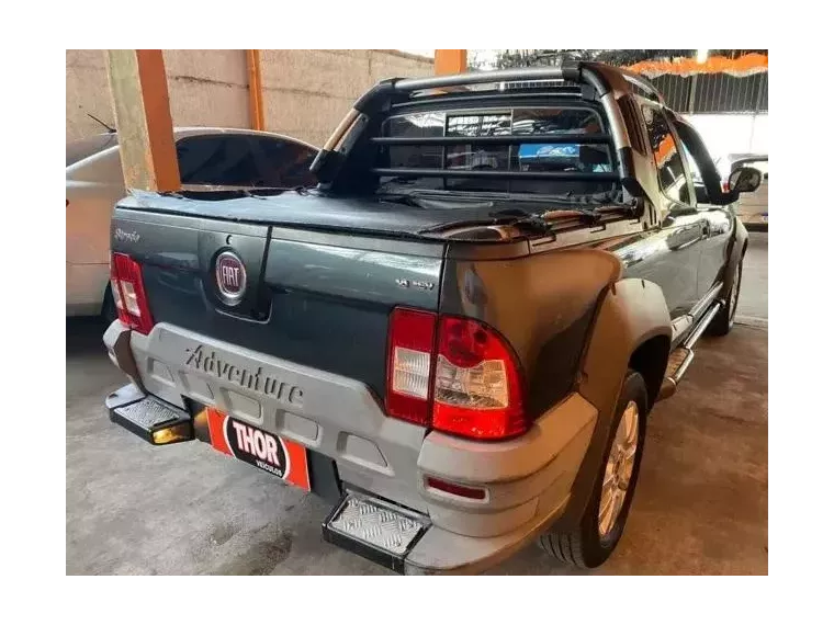 Fiat Strada Cinza 2