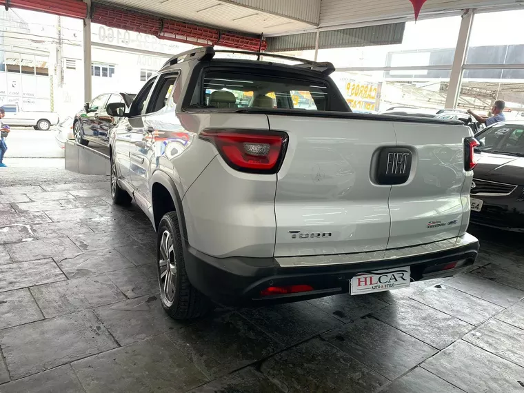 Fiat Toro Prata 12