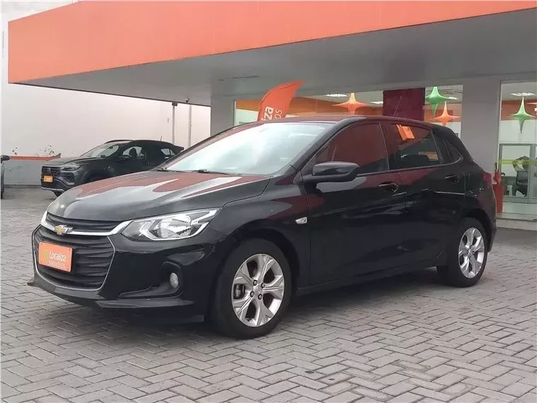 Chevrolet Onix Preto 8