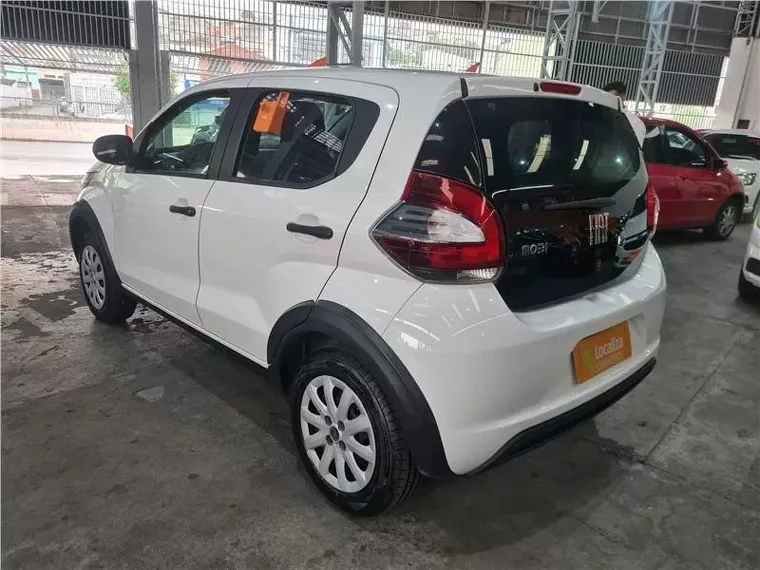 Fiat Mobi Branco 4