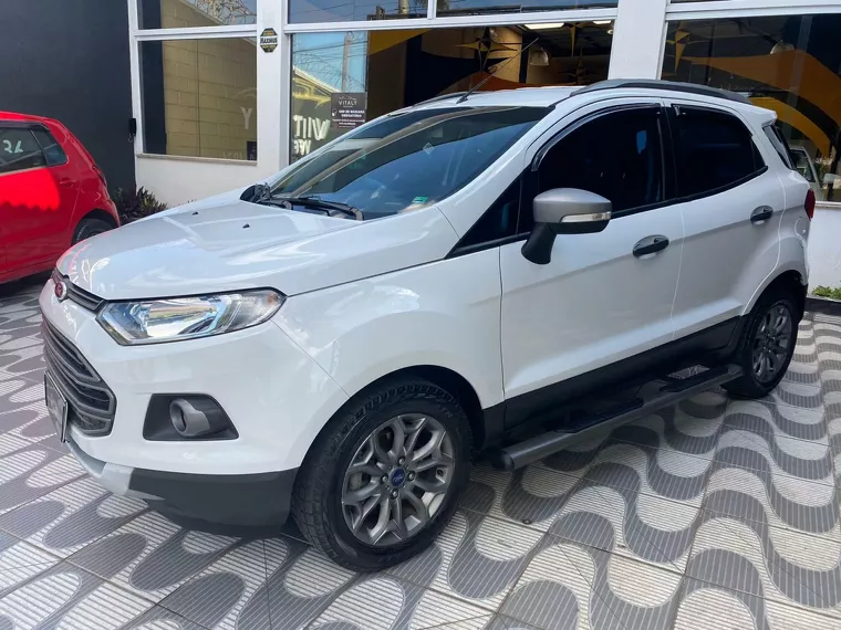 Ford Ecosport Branco 2