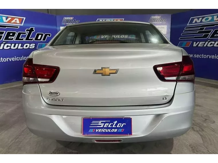 Chevrolet Cobalt Prata 9