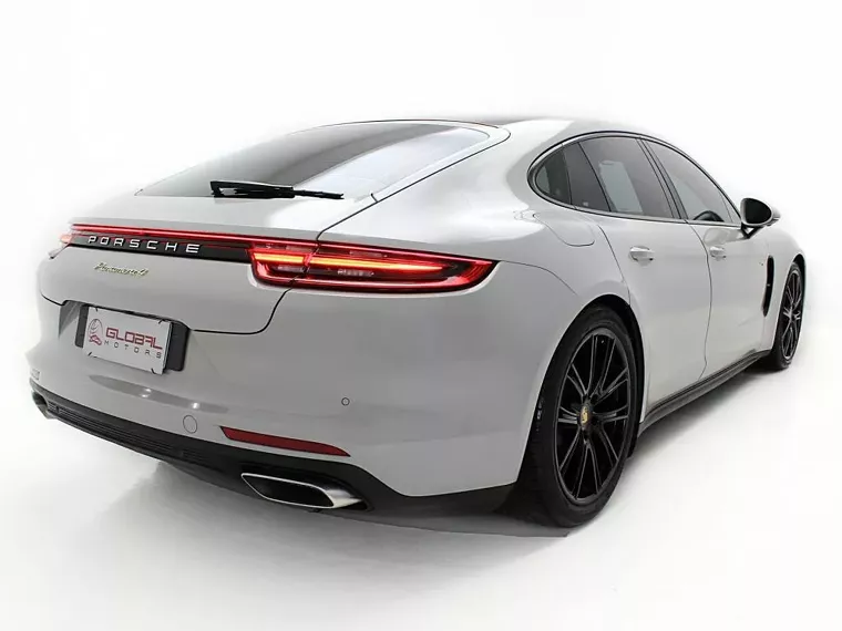 Porsche Panamera Cinza 11